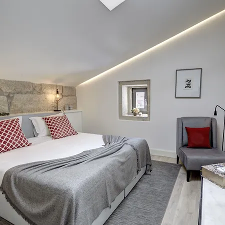 Otel Downtown Lovers Bombarda 451 *