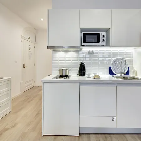 Downtown Lovers Bombarda 451 Porto