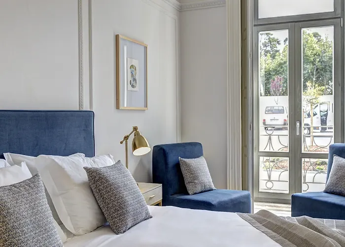 Downtown Lovers Bombarda 451 *