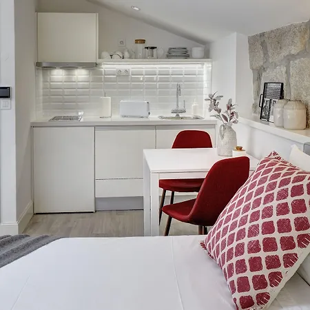 Downtown Lovers Bombarda 451 호텔 *