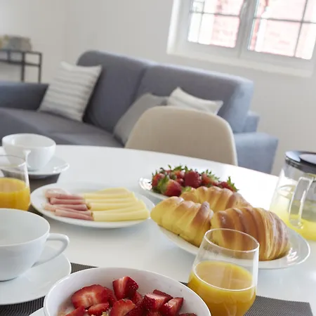 Downtown Lovers Bombarda 451 Hotel