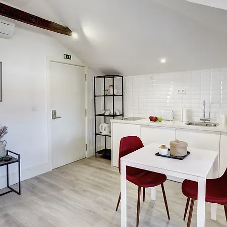 Downtown Lovers Bombarda 451 호텔 *