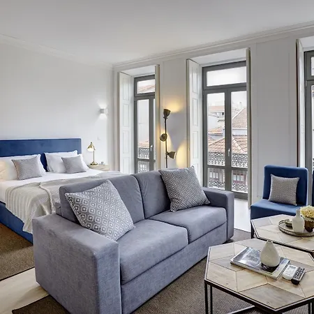 Downtown Lovers Bombarda 451 * 포르투