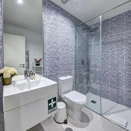 Downtown Lovers Bombarda 451 *