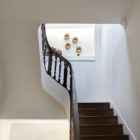 Downtown Lovers Bombarda 451 *