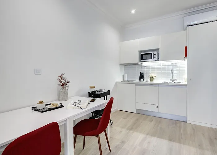 Downtown Lovers Bombarda 451 * Porto