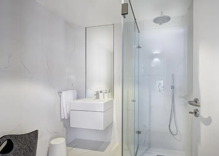 Downtown Lovers Bombarda 451