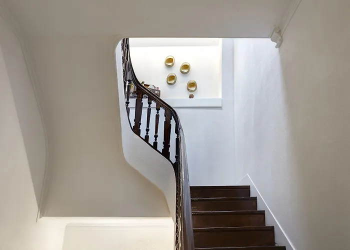 Downtown Lovers Bombarda 451 *