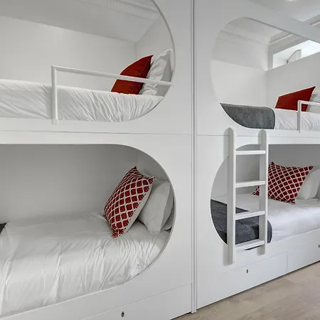 Downtown Lovers Bombarda 451 Hotel